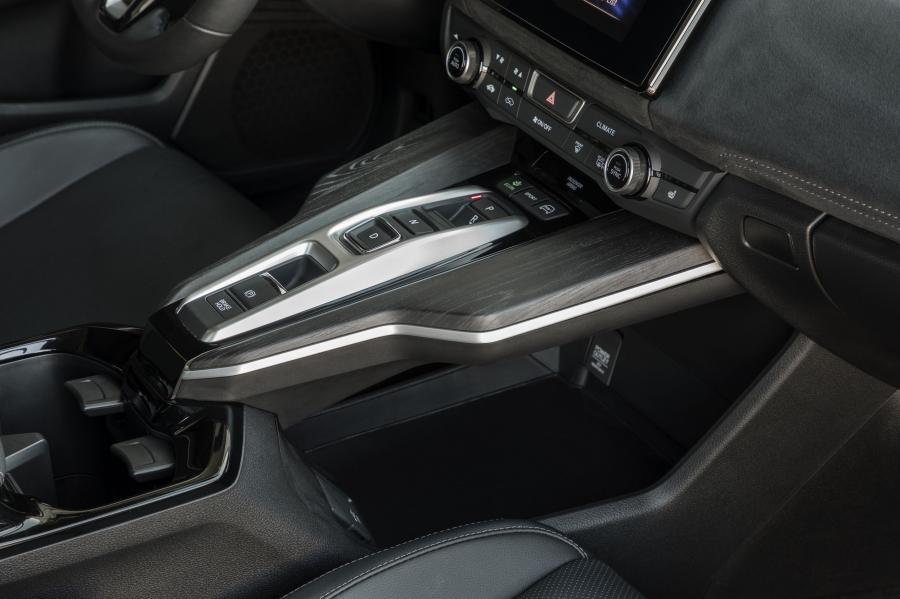 Детали экстерьера Honda Clarity Plug-In Hybrid 2017 года  (NA) (фото 47 из 84)
